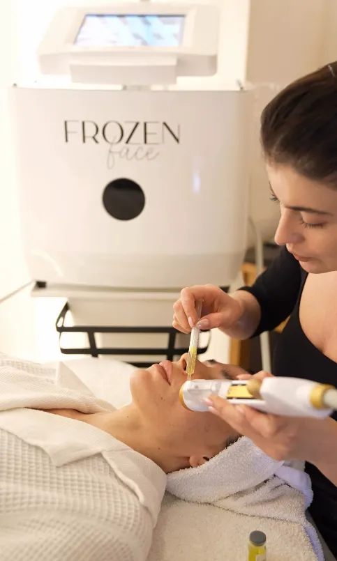 Merve Akkaya carrying out a personalised skincare treatment